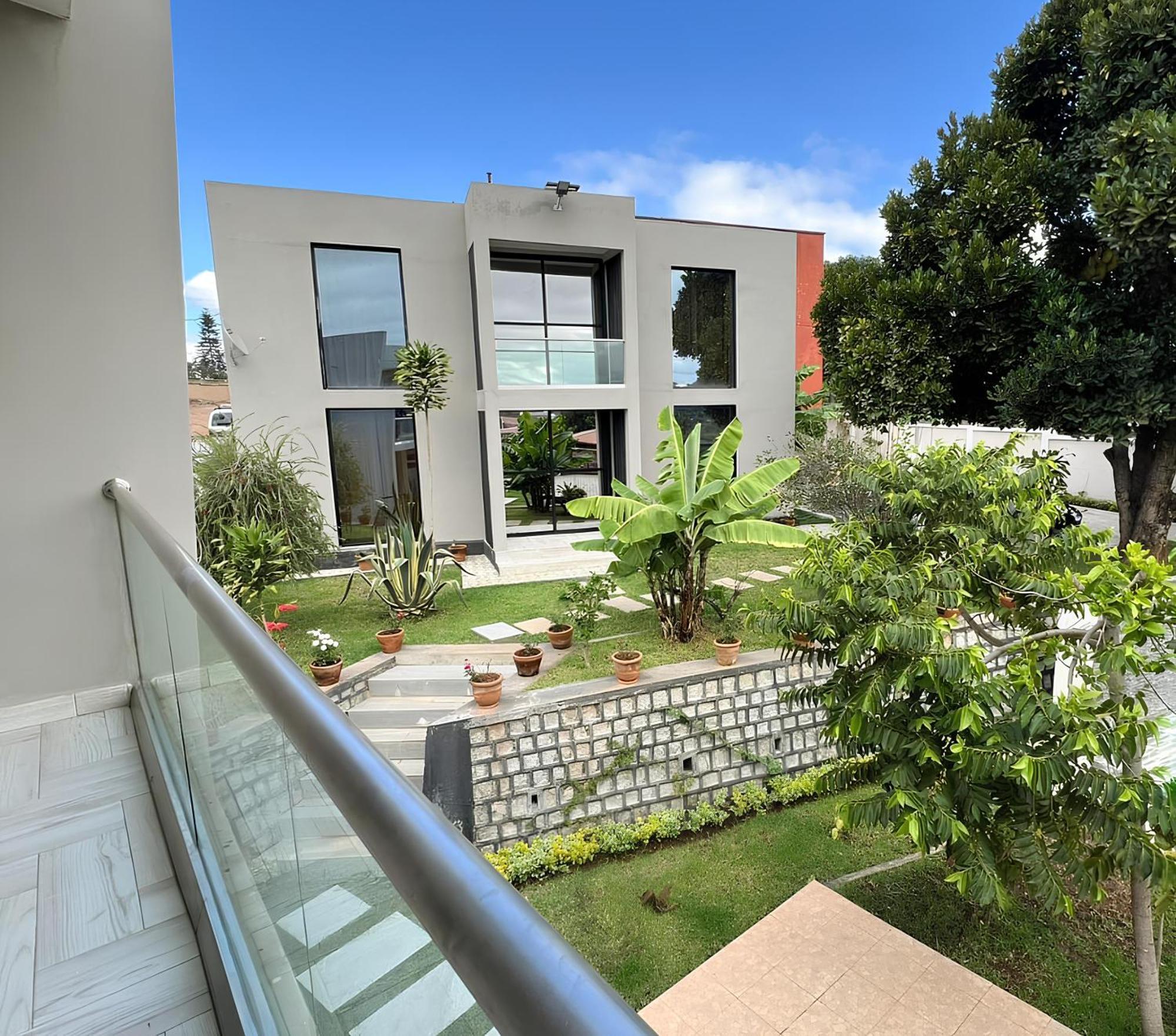 Guest House Nohfy Antananarivo Exterior foto